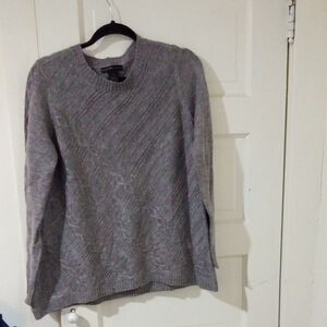 Design History Light Heather Gray Crewneck Sweater with Subtle Texture
